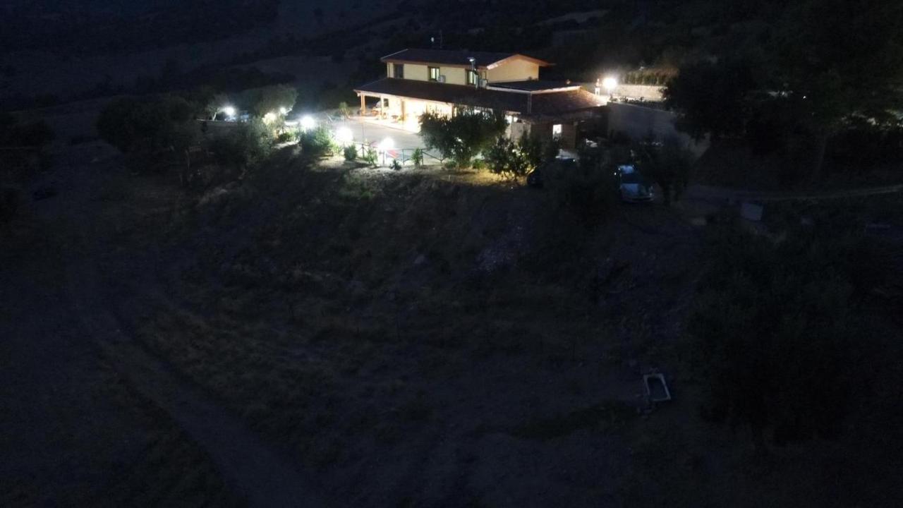 Agriturismo La Vallata Masseria Scilva 外观 照片